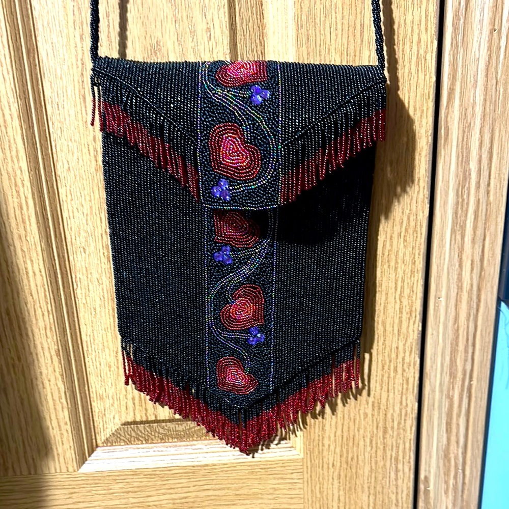 NWT VINTAGE Beaded Bag with Red Accents EXCELLENT CONDITION ~ LIKE NEW!!